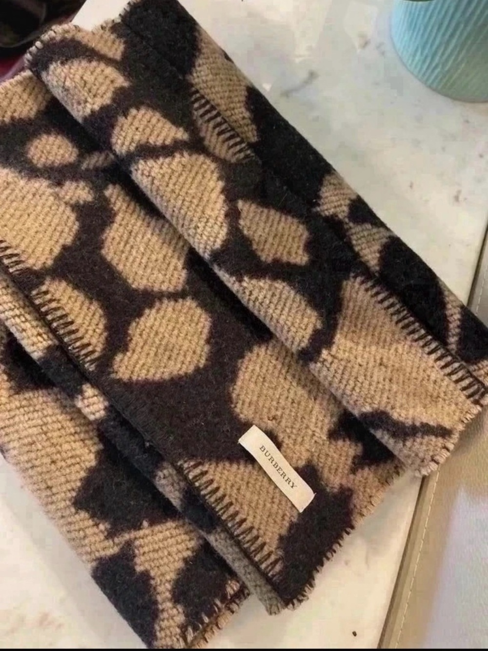 Authentic Burberry cashmere/wool scarf